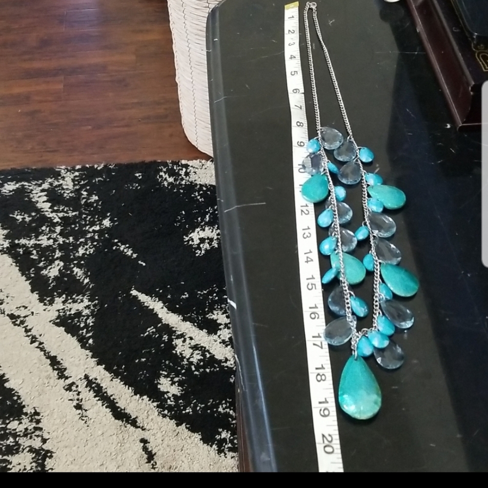 Teal Blue Necklace and Earrings - Picture 4 of 5
